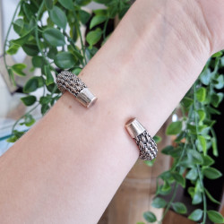 Bracelet semi rigide tressé