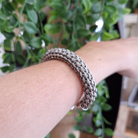 Bracelet semi rigide tressé